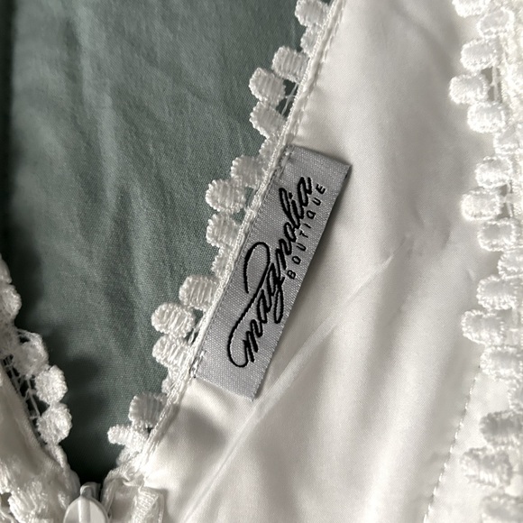 Magnolia Boutique Women’s Boho Vanilla White Crochet V-neck Maxi Dress Size M - Picture 3 of 6